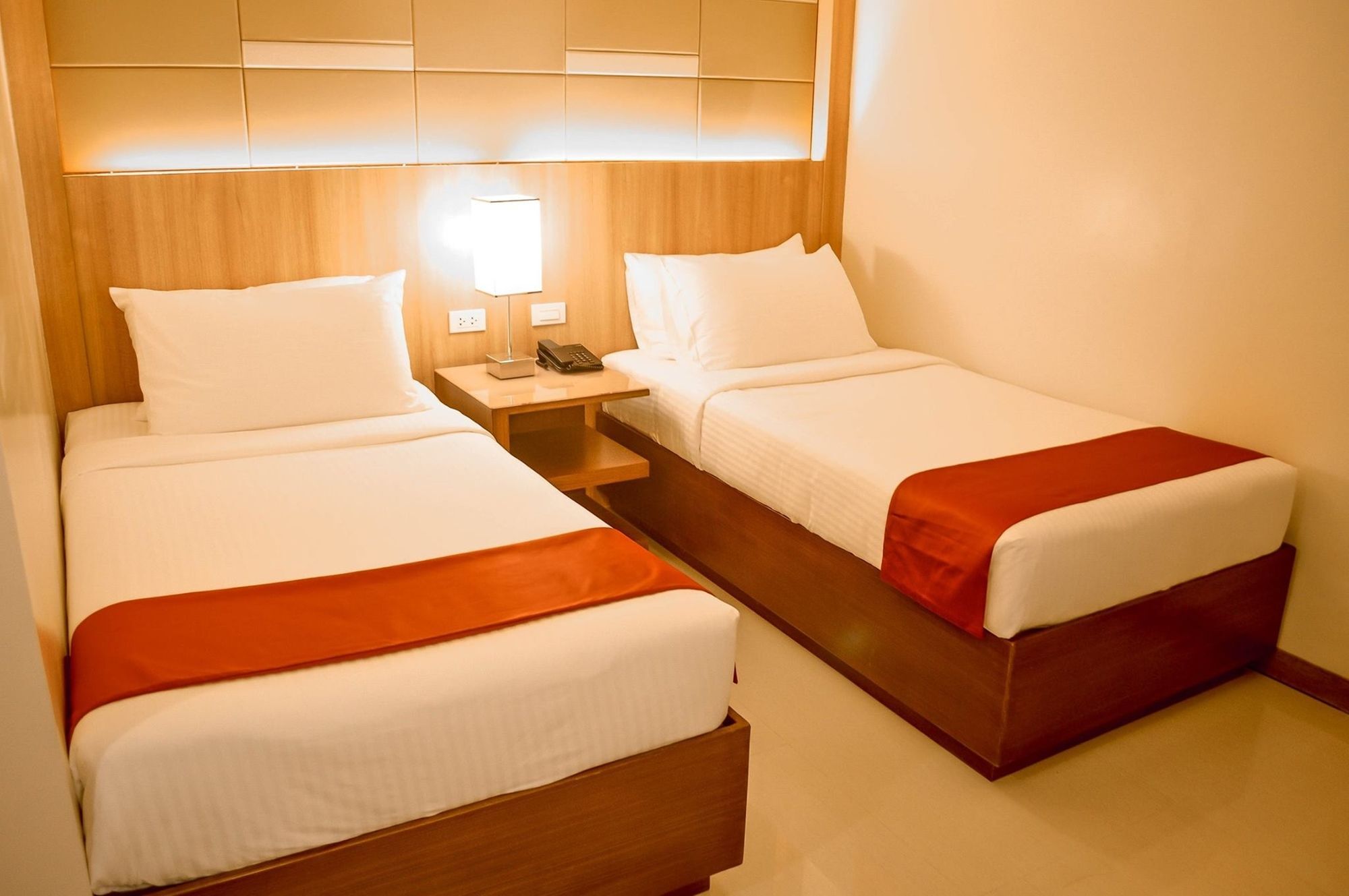 Hotel Veniz - Session Baguio City Екстериор снимка